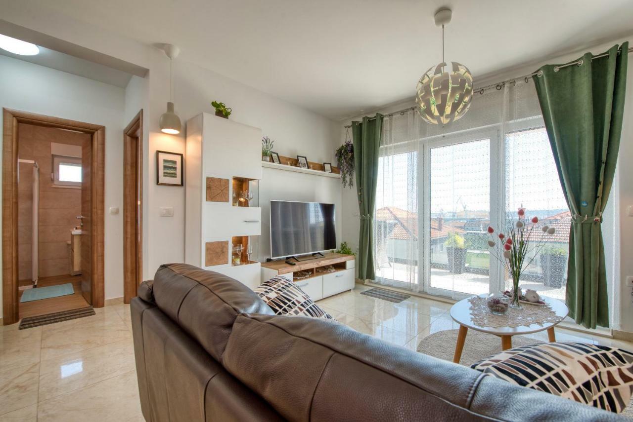 Appartement Golubica à Trogir Extérieur photo