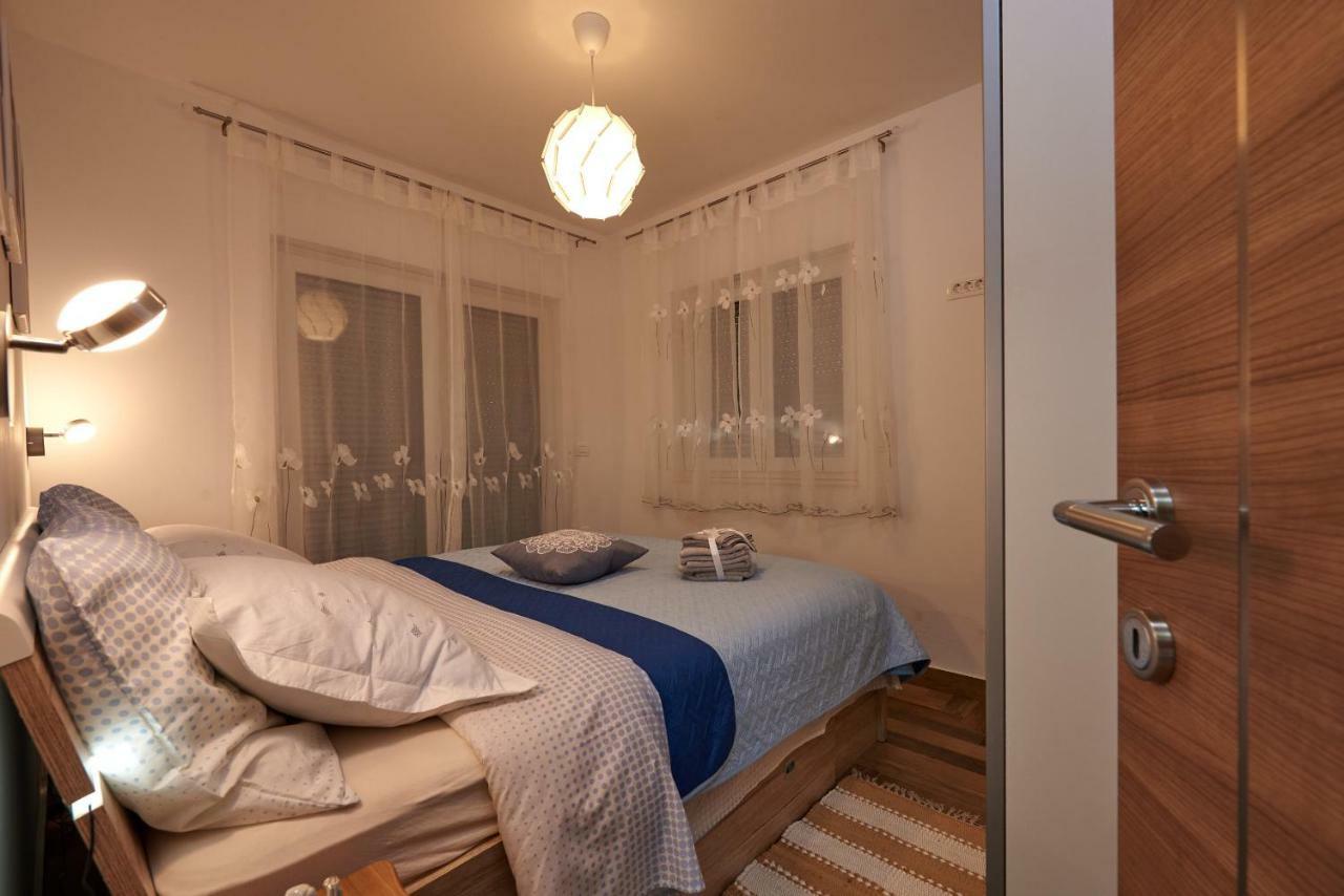 Appartement Golubica à Trogir Extérieur photo